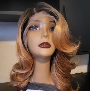 Outre Lace Front Elina Wig (DRFF Golden Amber)